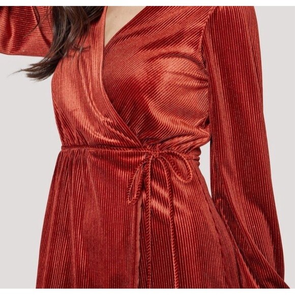 Lost + Wander Women's Long Sleeve Ms. Charmer Wrap Dress Auburn SZ M NWOT - Picture 4 of 10